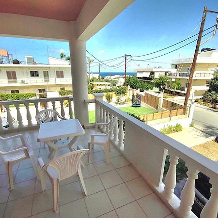 Captain Michalis Apartments Galatás Exterior foto