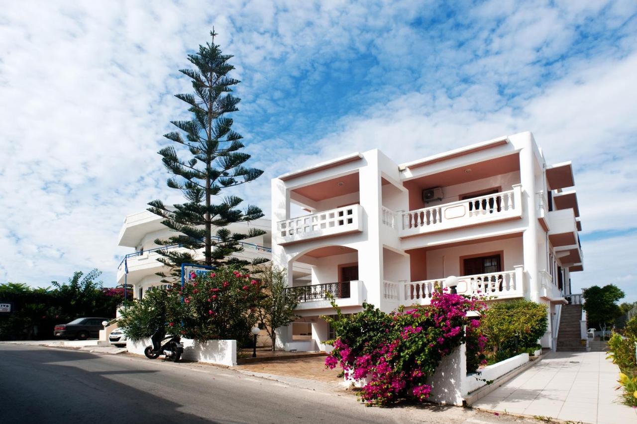 Captain Michalis Apartments Galatás Exterior foto